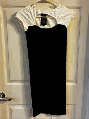 Bebe Woman’s Black & White Cap Sleeve Midi Sheath Dress, Size: S/P